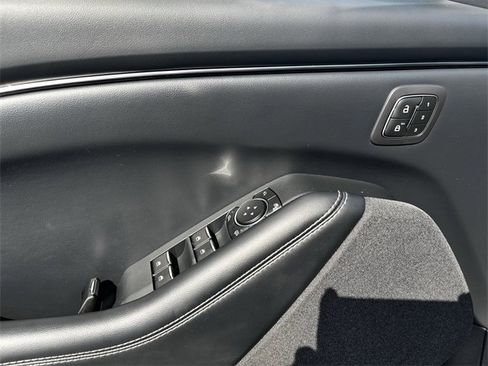 Used 2021 Ford Mustang Mach-E Premium image 11