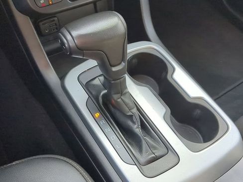 Used 2021 Chevrolet Colorado ZR2 w/ ZR2 Midnight Special Edition image 34