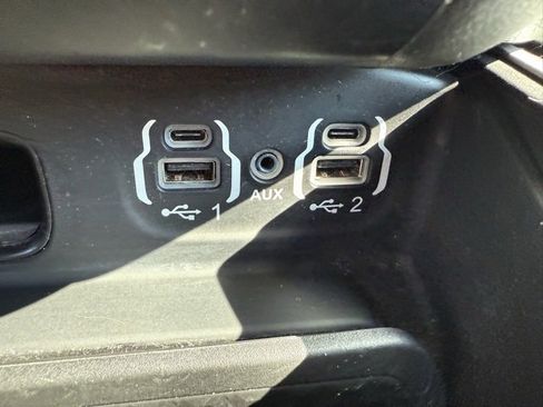 Used 2021 RAM 1500 Big Horn image 28