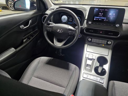 Certified 2023 Hyundai Kona SE w/ Cargo Package image 19