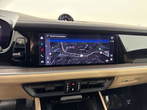 Certified 2026 Porsche Cayenne E-Hybrid AWD/4WD image 26