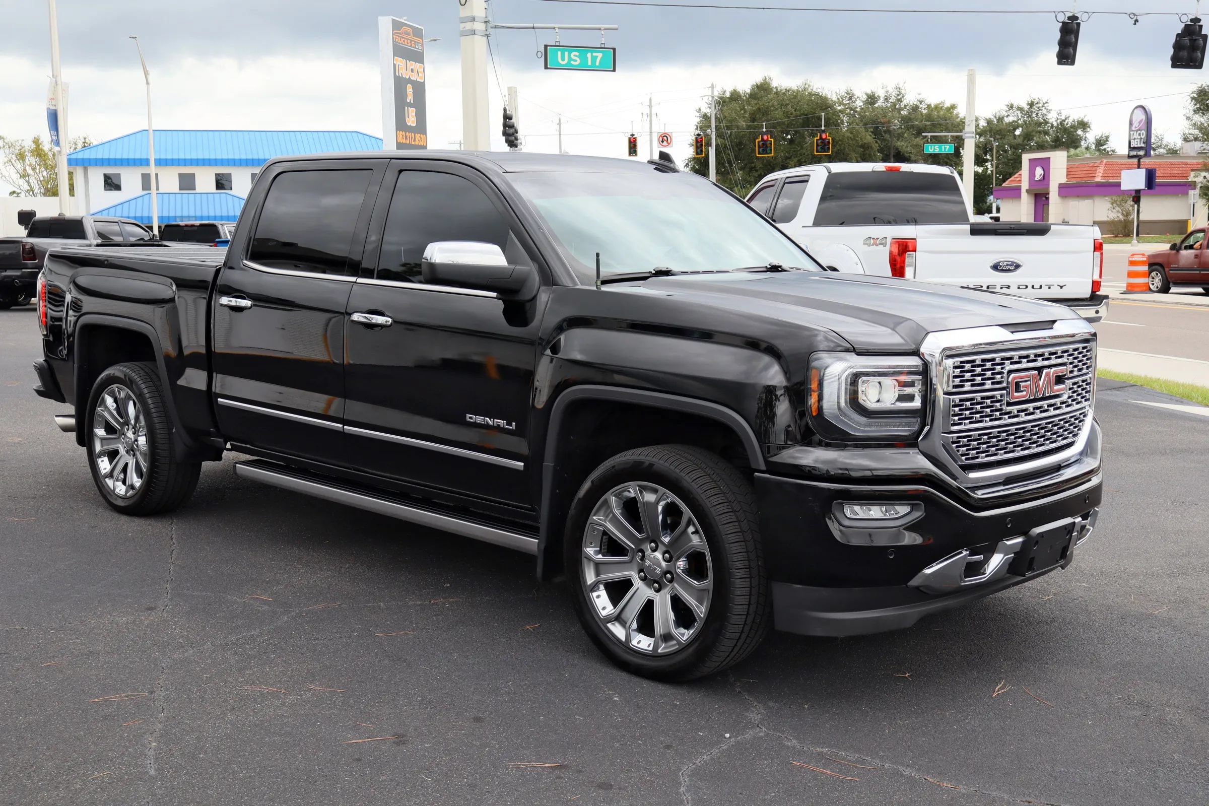 Used 2017 GMC Sierra 1500 Denali w/ Denali Ultimate Package AWD/4WD image 1