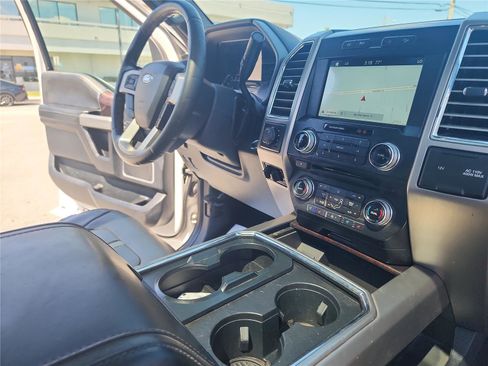 Certified 2017 Ford F350 Platinum w/ FX4 Off-Road Package AWD/4WD image 30