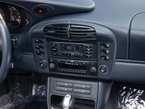 Used 2000 Porsche 911 Carrera image 22