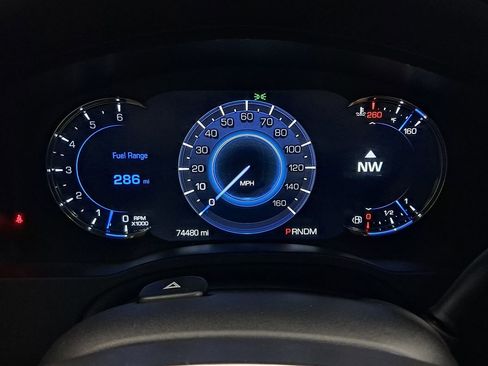 Used 2016 Cadillac Escalade Luxury image 14