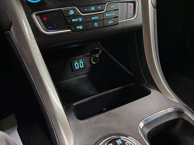 Used 2019 Ford Fusion SE FWD image 38