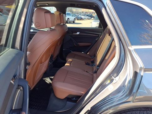 Certified 2024 Audi Q5 e Premium image 13