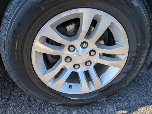 Used 2018 Chevrolet Tahoe LT AWD/4WD image 41