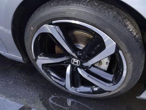 Used 2022 Honda Accord Sport image 13