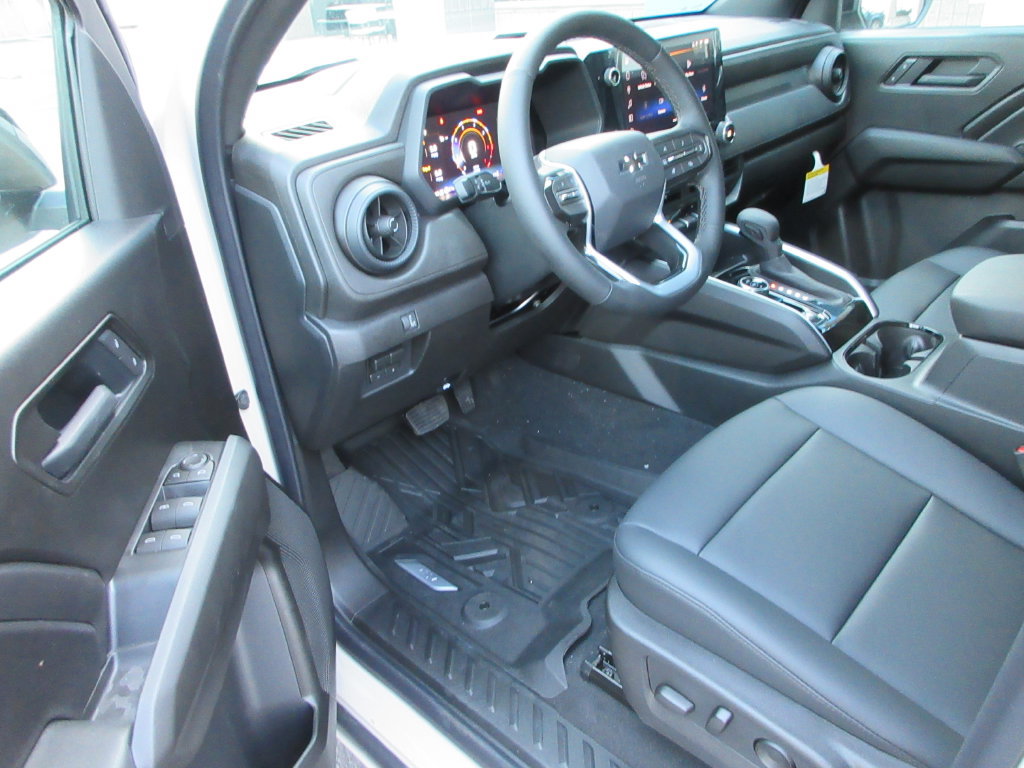 New 2026 Chevrolet Colorado Trail Boss AWD/4WD image 12