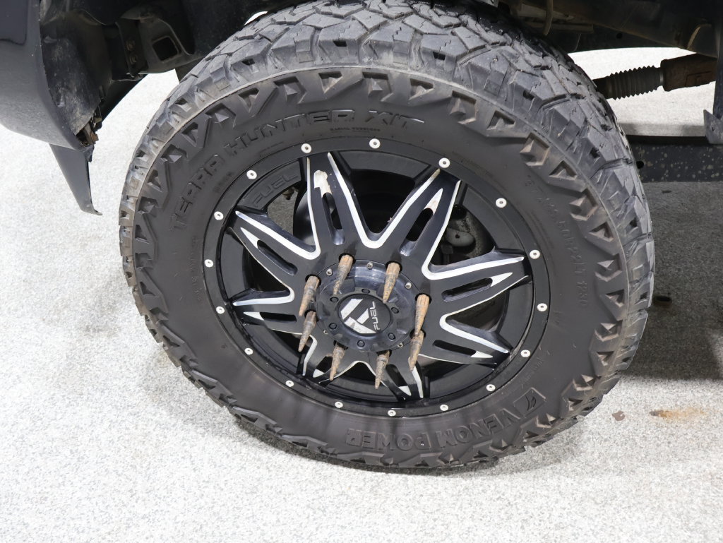 Used 2018 Ford F350 Platinum w/ Platinum Ultimate Package AWD/4WD image 9