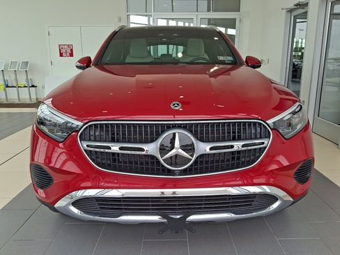 Used 2026 Mercedes-Benz GLC 300 4MATIC image 2