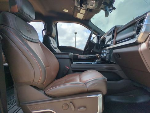 Used 2023 Ford F250 King Ranch w/ Chrome Package image 16