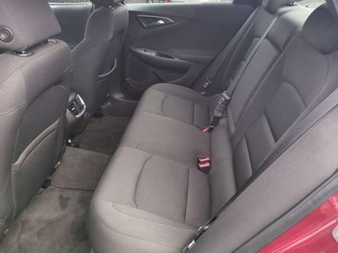 Used 2018 Chevrolet Malibu LT image 23