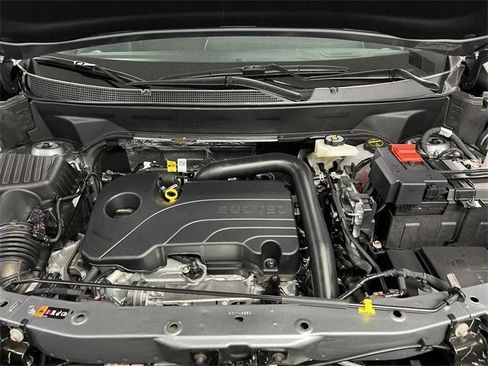 New 2026 Chevrolet Equinox LT w/ Safety and Technology Package image 30