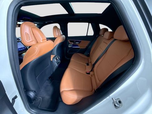 Certified 2026 Mercedes-Benz GLC 300 image 22