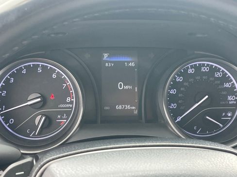 Used 2021 Toyota Camry SE w/ Carpet Mat Package (TMS) image 9