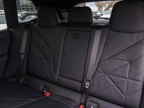 Used 2026 BMW iX xDrive45 image 17