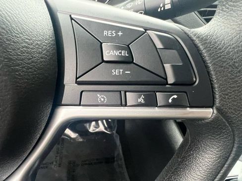 Used 2022 Nissan Altima 2.5 SV image 19