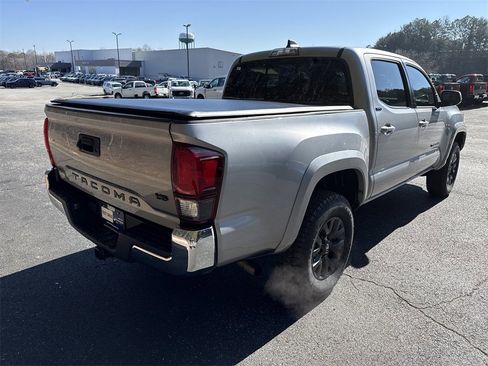 Used 2021 Toyota Tacoma SR5 image 7