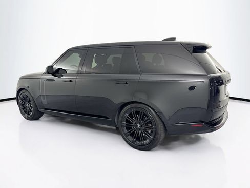 Used 2025 Land Rover Range Rover Long Wheelbase SE AWD/4WD image 7