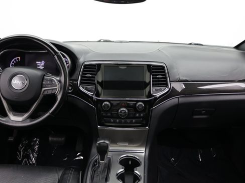 Used 2020 Jeep Grand Cherokee Overland RWD image 31