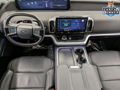 Used 2025 Ford Expedition Max Platinum w/ Stealth Appearance Package image 23