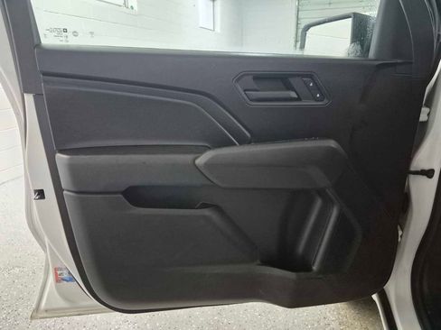 Used 2024 Chevrolet Colorado W/T image 17