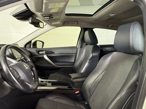 Used 2023 Mitsubishi Eclipse Cross SE image 22