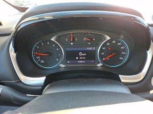 Used 2020 Chevrolet Traverse LT w/ Driver Confidence II Package image 20