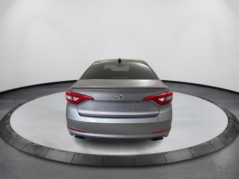 Used 2015 Hyundai Sonata Limited w/ Option Group 06 FWD image 6
