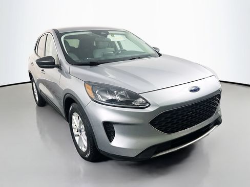 Used 2022 Ford Escape SE FWD image 1