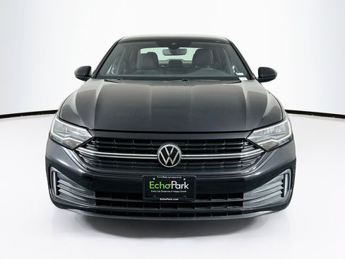 Used 2024 Volkswagen Jetta Sport FWD image 2