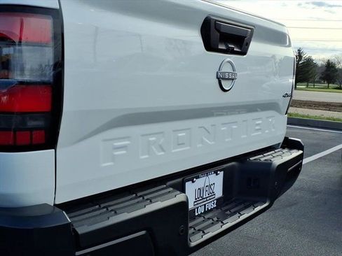 Used 2025 Nissan Frontier S image 34