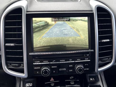 Used 2014 Porsche Cayenne Base image 19