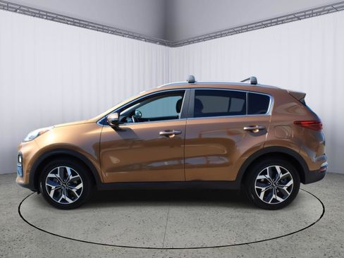 Used 2021 Kia Sportage EX image 5