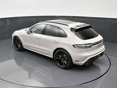 New 2026 Porsche Macan GTS AWD/4WD image 30