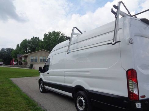 Used 2024 Ford Transit 250 148 High Roof Extended RWD image 3