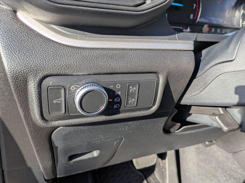 Used 2022 Ford Explorer XLT AWD/4WD image 17