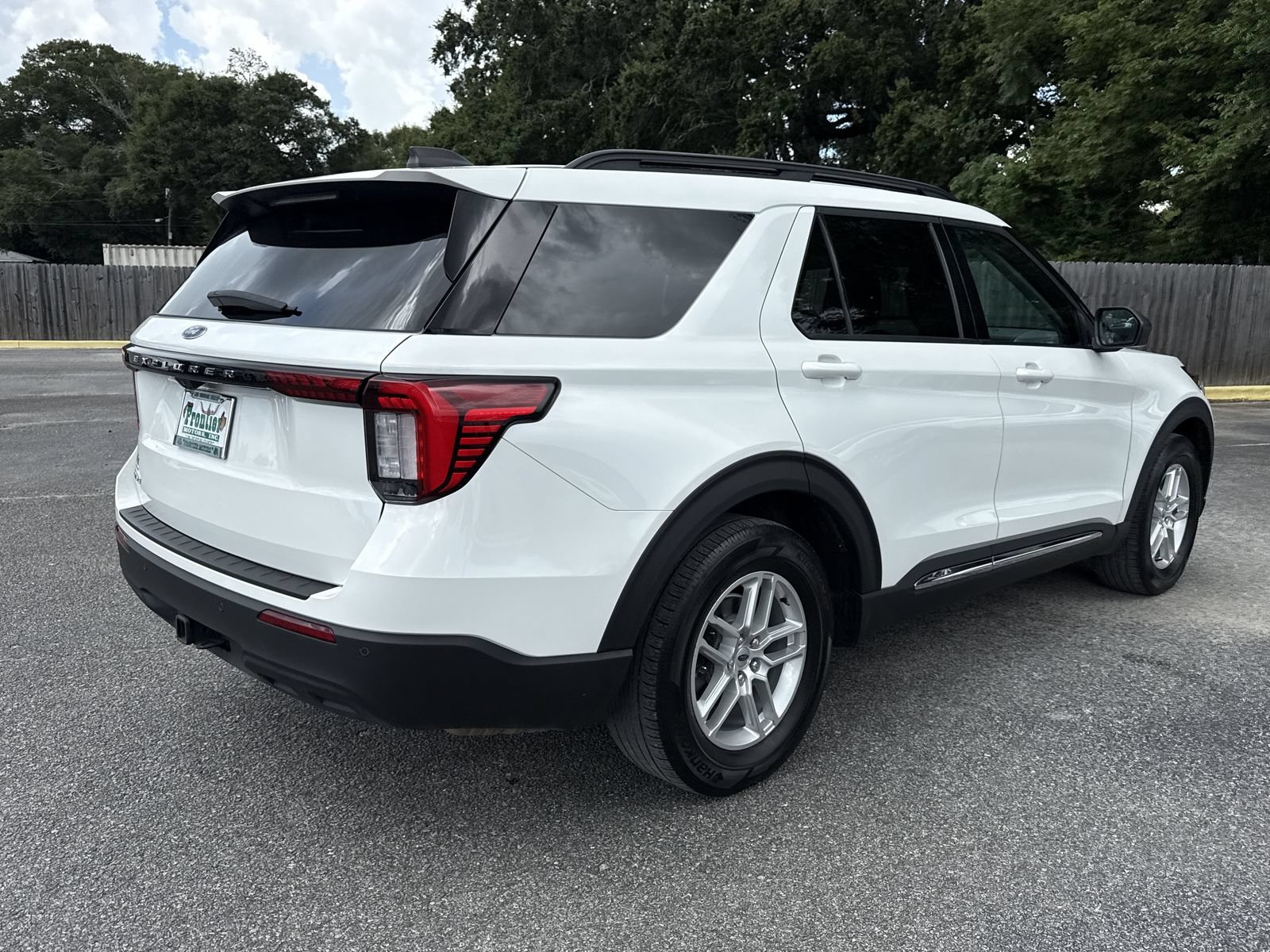 Used 2025 Ford Explorer Active RWD image 5