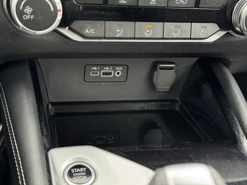 Used 2023 Nissan Altima 2.5 SV image 12