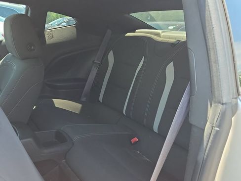 Used 2016 Chevrolet Camaro LT RWD image 10