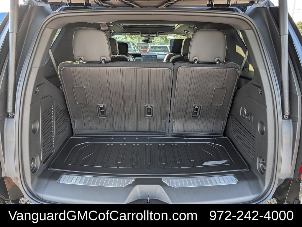 New 2026 GMC Yukon AT4 Ultimate w/ LPO, Floor Liner Package AWD/4WD image 30