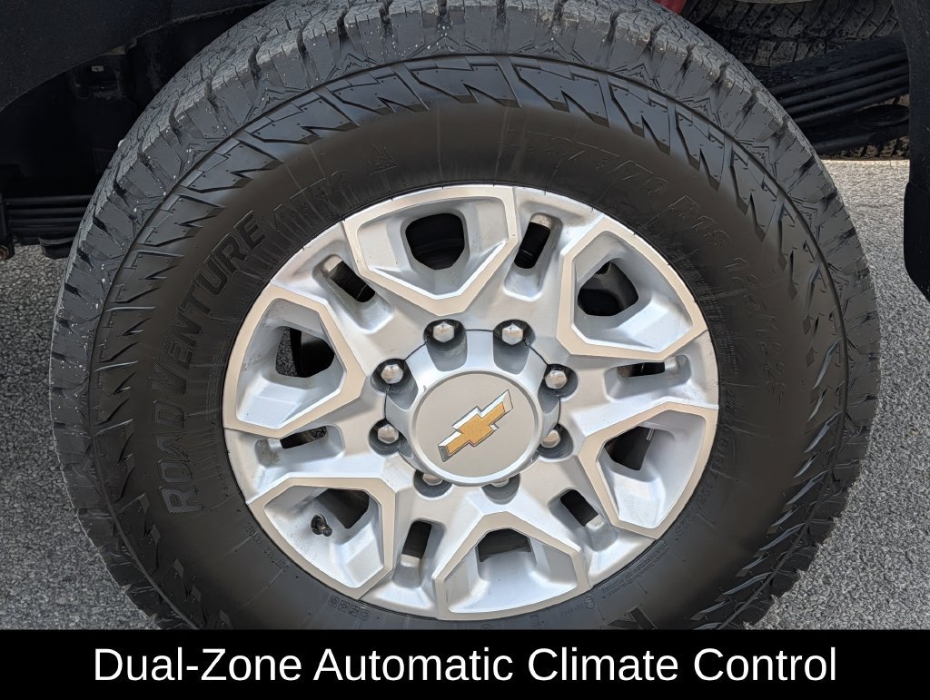 Used 2025 Chevrolet Silverado 2500 LT AWD/4WD image 10