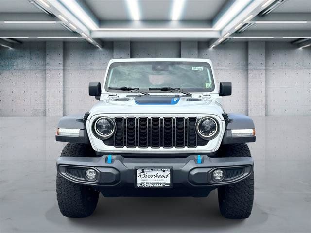 Used 2024 Jeep Wrangler Unlimited Rubicon 4xe AWD/4WD image 2