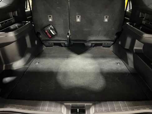 Used 2025 Toyota 4Runner TRD Off-Road image 5