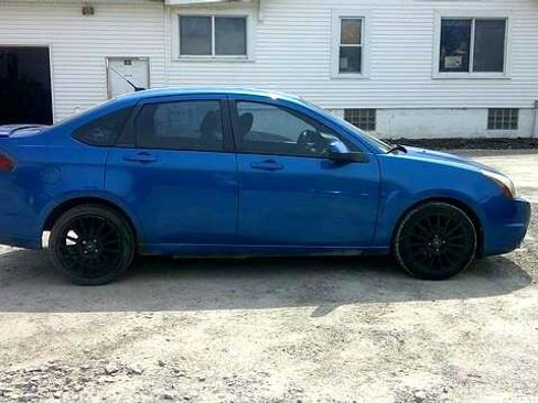 Used 2010 Ford Focus SES image 12