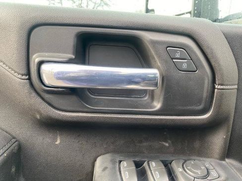 Used 2023 Chevrolet Silverado 2500 LT w/ Convenience Package image 14