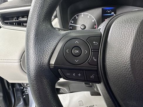 Used 2023 Toyota Corolla Cross L image 22