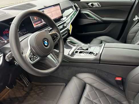 New 2026 BMW X6 xDrive40i w/ Climate Comfort Package image 7